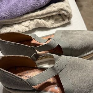Gray Women's Shoes